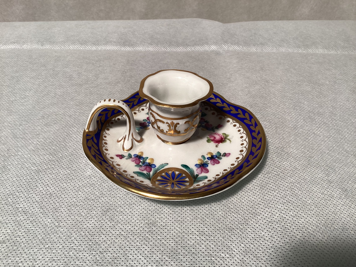 Dresden Porzellan Sammeltasse bemalt Teetasse, Mini hübsche Tasse 14 79