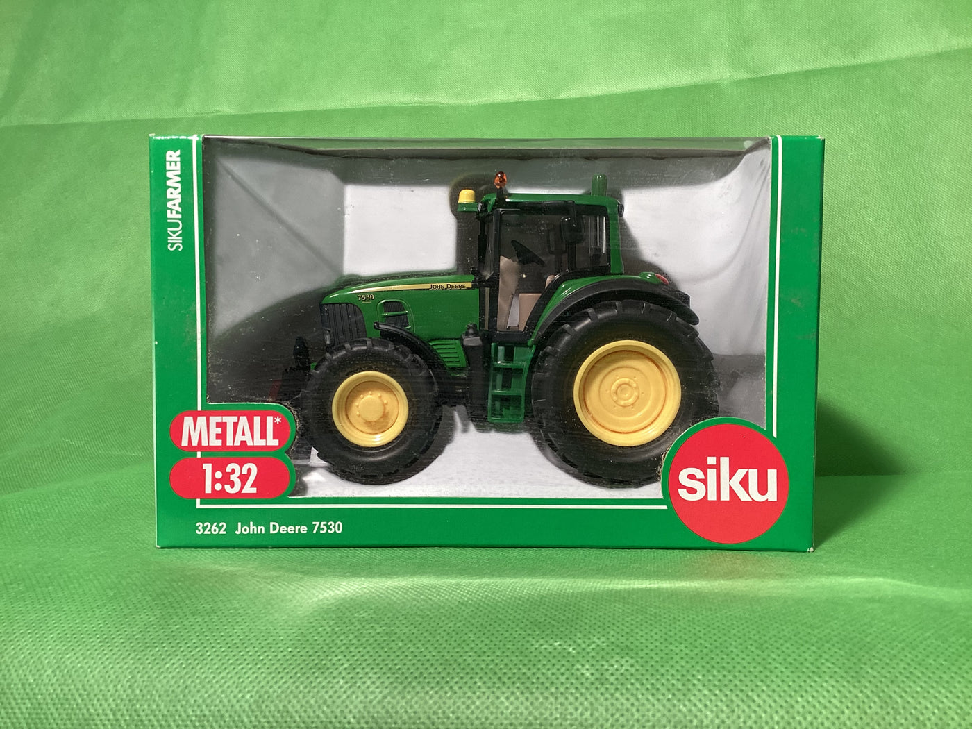 Siku 3262 John Deere 7530 Farmer 1:32 Traktor für Sammler, Modellauto in Grün