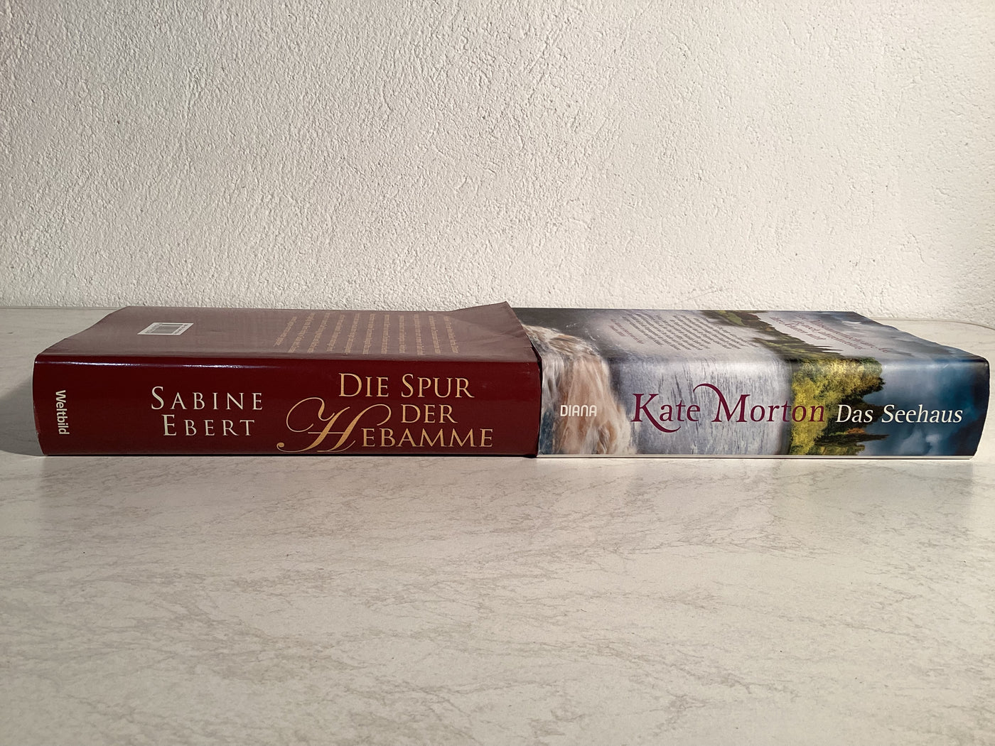 Die Spur der Hebamme von Sabine Ebert & Das Seehaus von Kate Morton - Roman Bücher Set