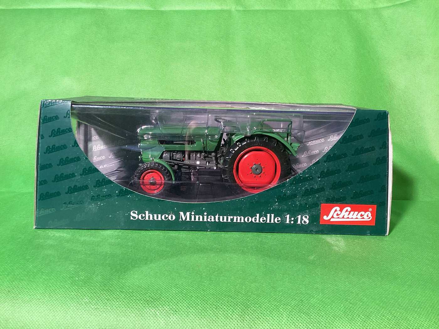 Schuco 00110 Traktor Fendt Farmer 2 1:18 Modell Sammlerstück - einziges auf dem Markt, unausgepackt