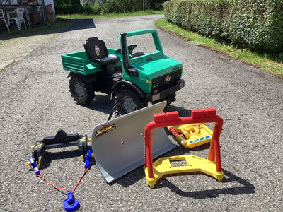 Unimog Forst mit Schneeschaufel & Seilwinde, guter Zustand, Tretauto Traktor